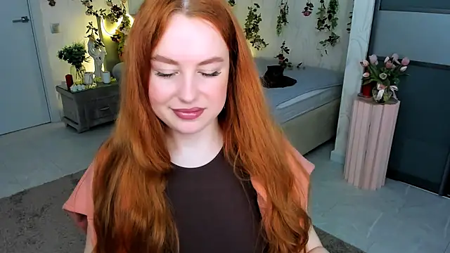 Snapshot of AirySilhouette chatting on 04.19.26 AirySilhouette online show from 04.19.26