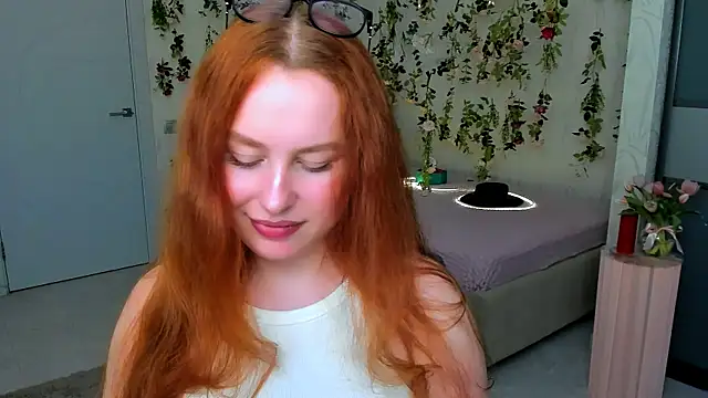 Snapshot of AirySilhouette chatting on 05.15.26 AirySilhouette online show from 05.15.26