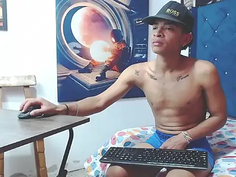 Snapshot of crissex3 chatting on 03.10.26 crissex3 online show from 03.10.26