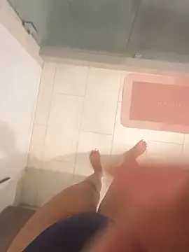 Maia0823 online show from 11.19.25