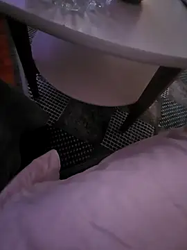 Xalooo04 online show from 11.22.25