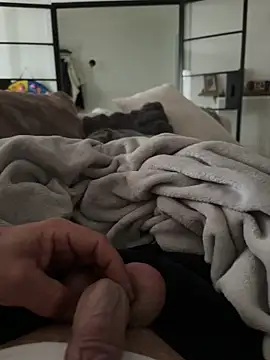 Damien40160 online show from 04.15.26