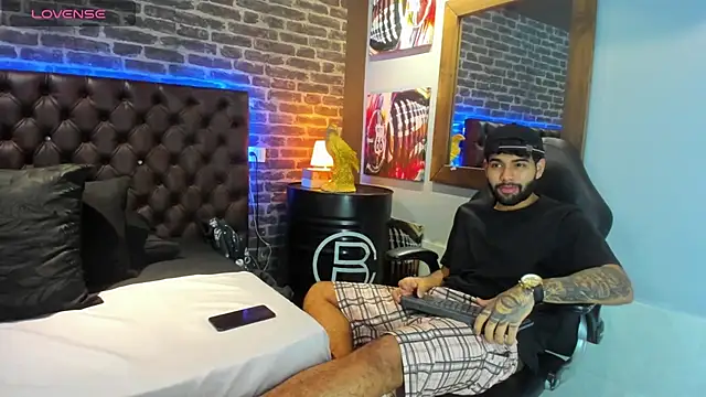 Jesuss77  online show from 11.21.25