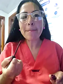 JustSamantha  online show from 04.15.26