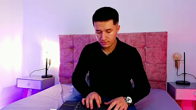 Ethan-Connor online show from 01.12.26