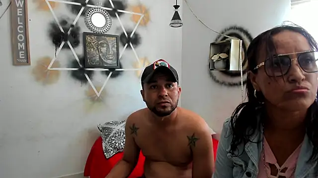 StephaniaAndRandy online show from 11.26.25