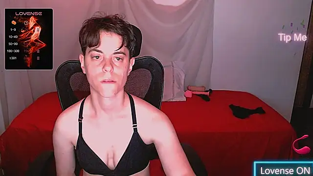 yuyitohairy online show from 11.30.25