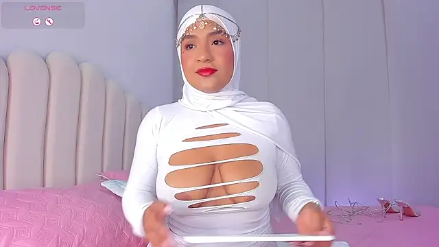 Amira-Zahra online show from 06.15.26