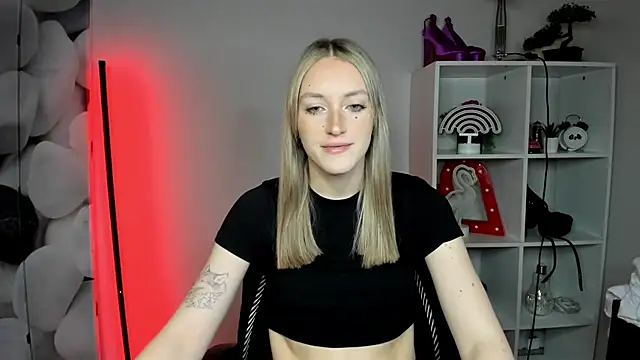 EvelynBlond online show from 02.09.26