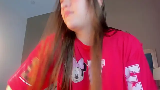 Snapshot of LiiaVelvet chatting on 12.19.25 LiiaVelvet online show from 12.19.25