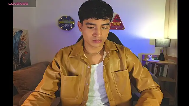 Snapshot of ken_blakerr chatting on 04.01.26 ken blakerr online show from 04.01.26