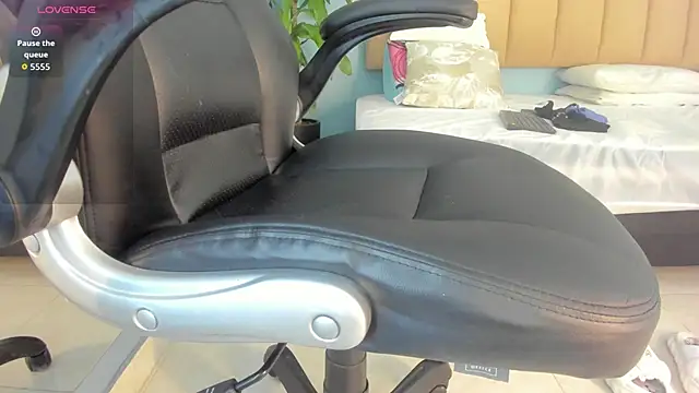 lexiemonroe2 online show from 11.28.25