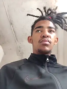 Eezxxx online show from 12.23.25