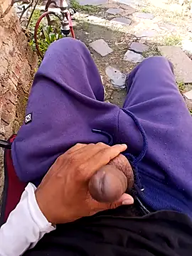 Eezxxx online show from 04.15.26