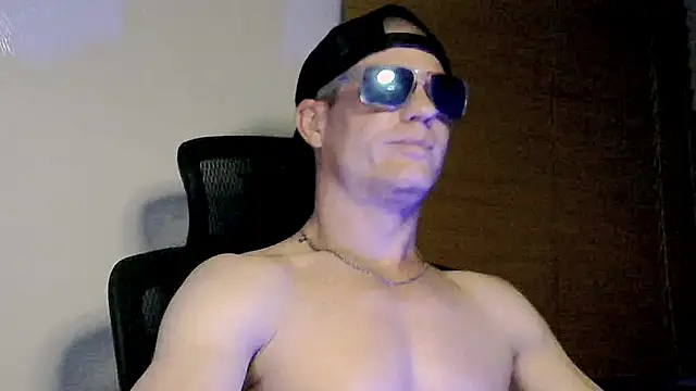 Snapshot of JockNThirsty chatting on 03.07.26 JockNThirsty online show from 03.07.26