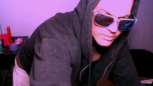 Snapshot of JockNThirsty chatting on 03.17.26 JockNThirsty online show from 03.17.26