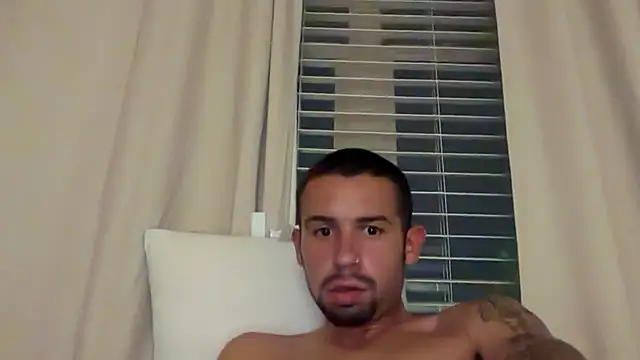 Snapshot of sethhtx713 chatting on 11.22.25 sethhtx713 online show from 11.22.25