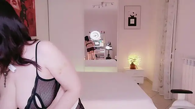 FlirtyFox  online show from 11.30.25