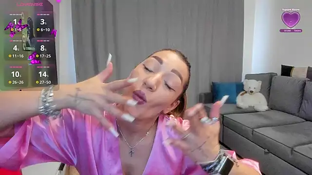 rossana doll online show from 04.18.26