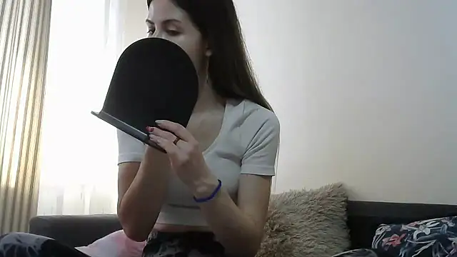 Erii18 online show from 01.17.26