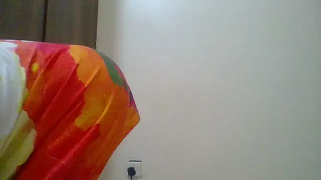 BellaStormi online show from 12.03.25