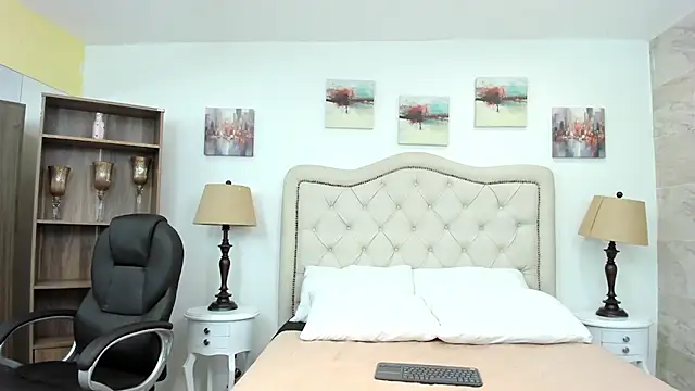 molly madisson  online show from 02.11.26