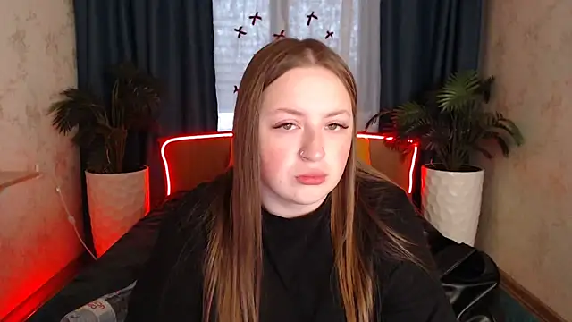 GirlPlayer online show from 12.16.25