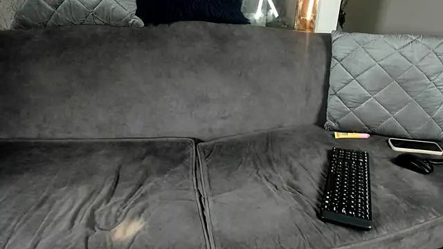 MafeArias23 online show from 04.21.26