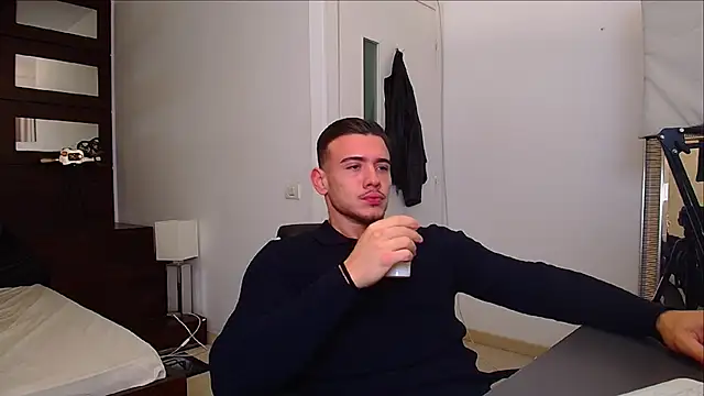 ElijahThorne online show from 11.24.25