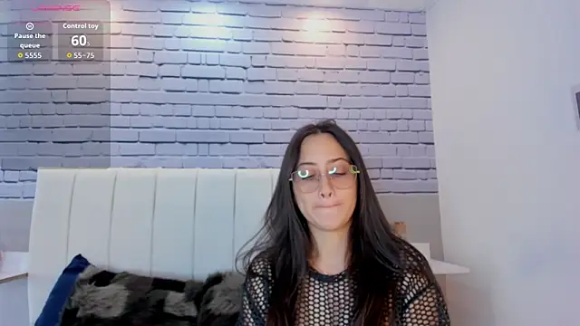 Snapshot of SophieeMoore chatting on 02.04.26 SophieeMoore online show from 02.04.26