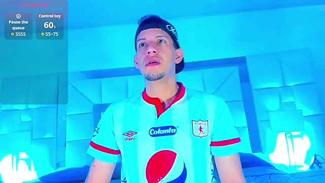 Snapshot of Sebastian_Smith__ chatting on 02.18.26 Sebastian Smith online show from 02.18.26