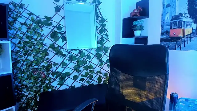 CharlotteStuart online show from 05.06.26