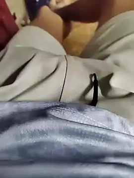 Snapshot of ronynott chatting on 11.23.25 ronynott online show from 11.23.25