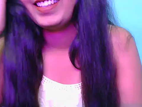 Snapshot of Hii_Anika chatting on 11.25.25 Hii Anika online show from 11.25.25