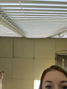 VaryaRose online show from 12.01.25