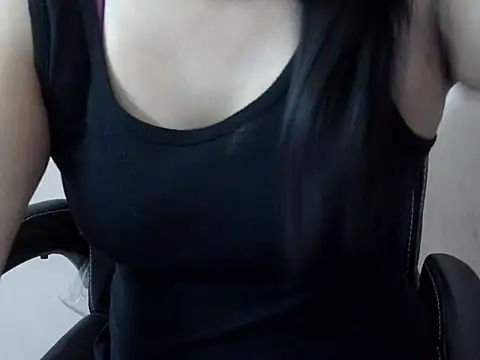 Snapshot of radhika_nar chatting on 11.28.25 radhika nar online show from 11.28.25