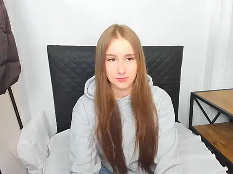 VanessaAmore online show from 02.06.26