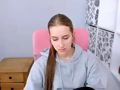 VanessaAmore online show from 02.28.26