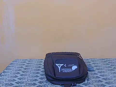 Honey Baby1 online show from 12.21.25