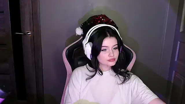 Moon raven online show from 01.08.26