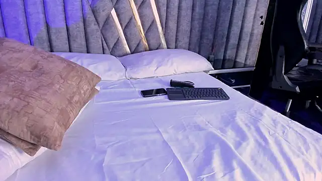 NicolaiKarav online show from 04.12.26