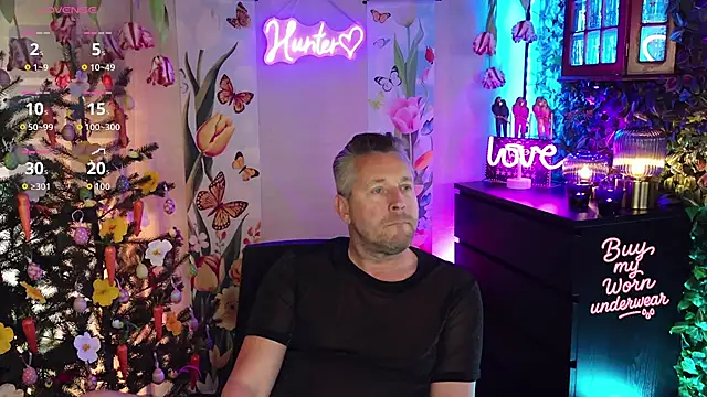 Hunter Fl online show from 04.02.26