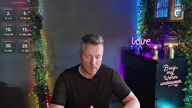 Hunter Fl online show from 04.06.26