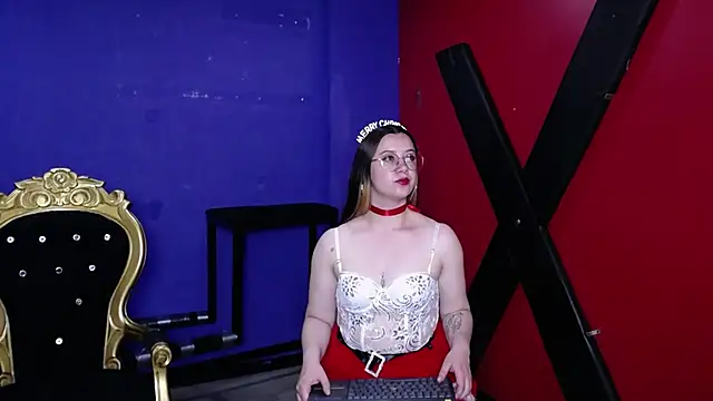 Snapshot of Alaiia___ chatting on 11.29.25 Alaiia online show from 11.29.25