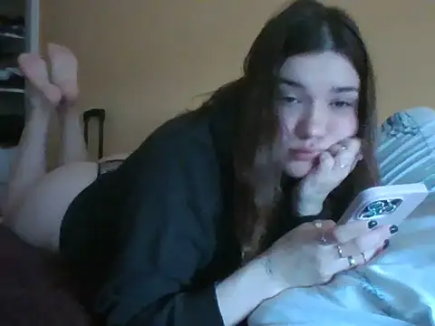 Snapshot of frutillitaaok_ chatting on 07.10.26 frutillitaaok online show from 07.10.26