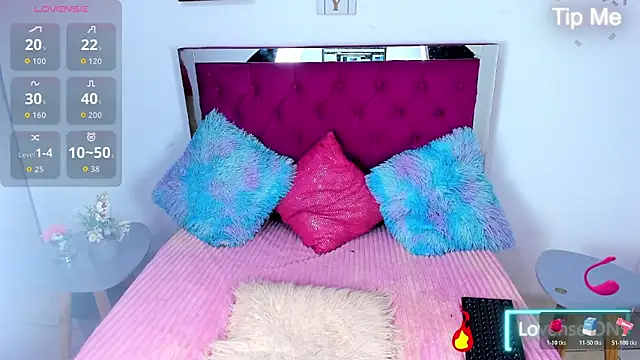 Samantha  F W online show from 02.23.26