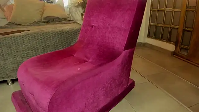 Mysterius Woman online show from 04.14.26