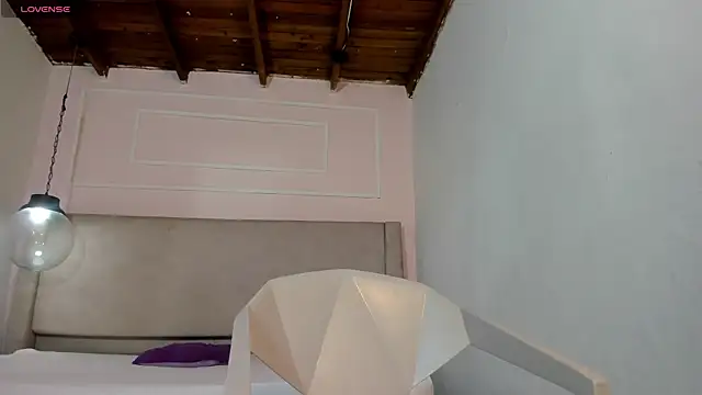 Izelevans online show from 06.07.26