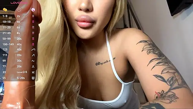 EIeniVanwart online show from 02.04.26