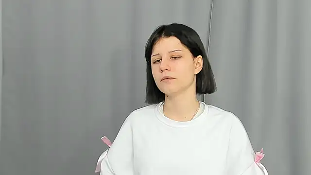 Snapshot of ShanaHearns chatting on 11.23.25 ShanaHearns online show from 11.23.25